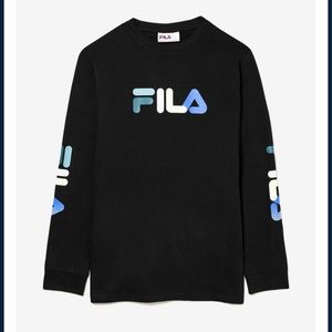 Black long sleeve fila t-shirt